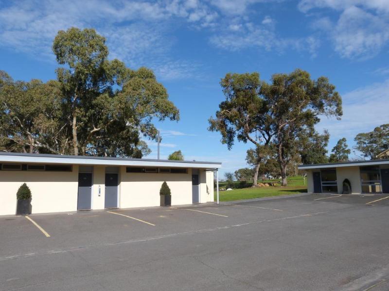 William Macintosh Motor Lodge Naracoorte Exterior foto