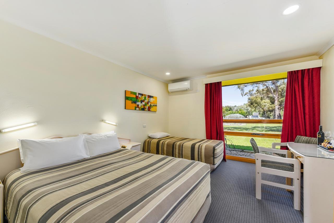 William Macintosh Motor Lodge Naracoorte Exterior foto