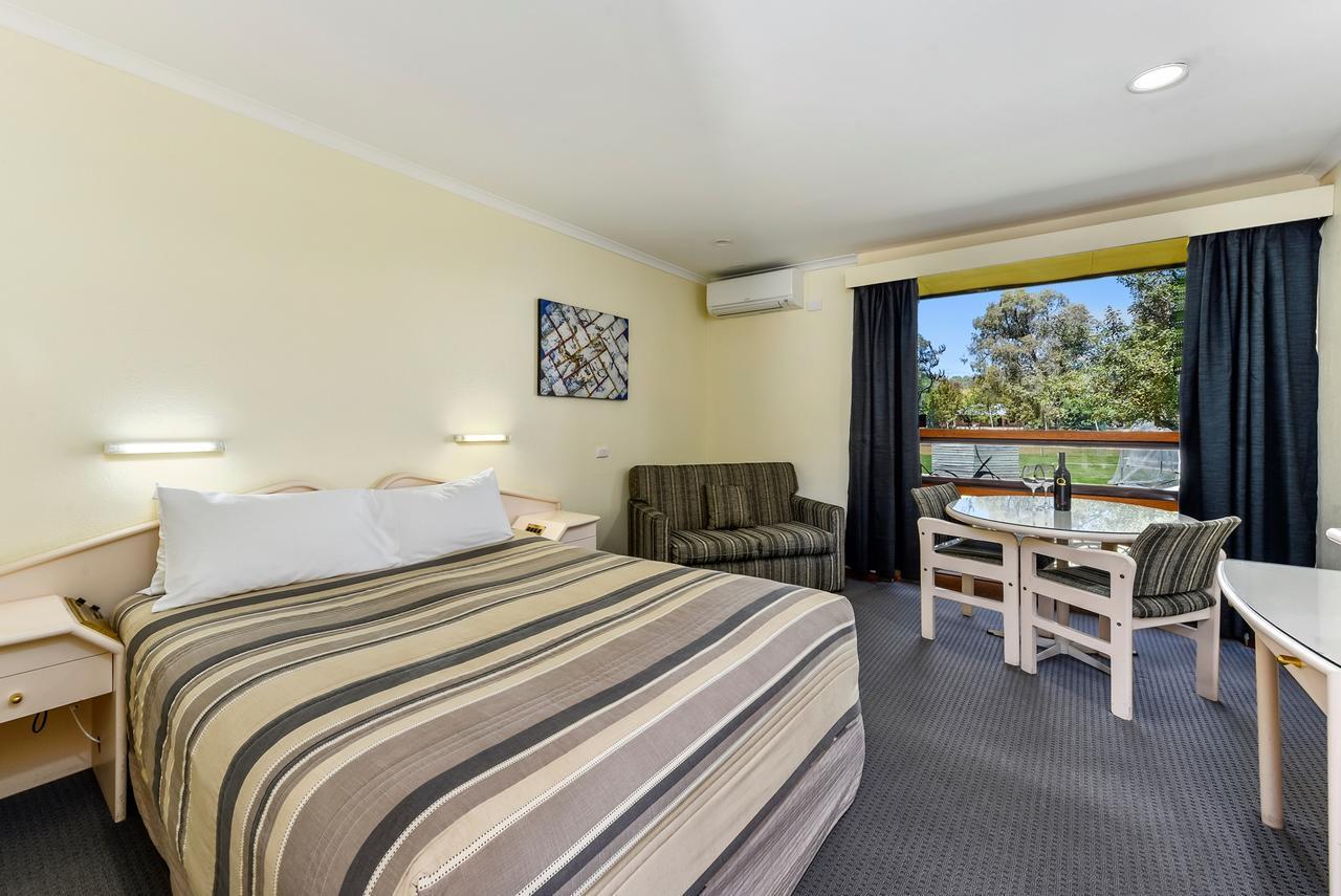 William Macintosh Motor Lodge Naracoorte Exterior foto