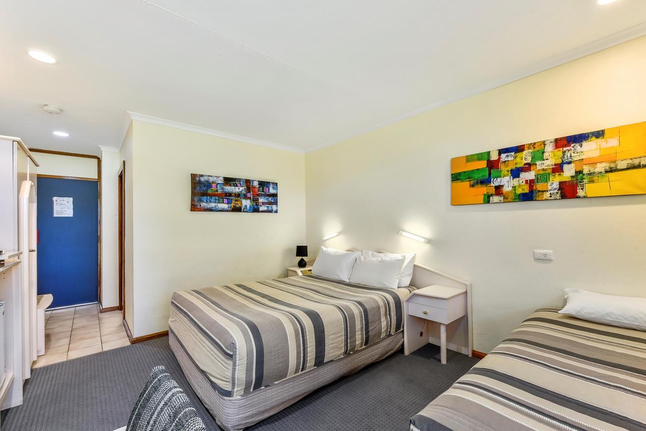 William Macintosh Motor Lodge Naracoorte Exterior foto